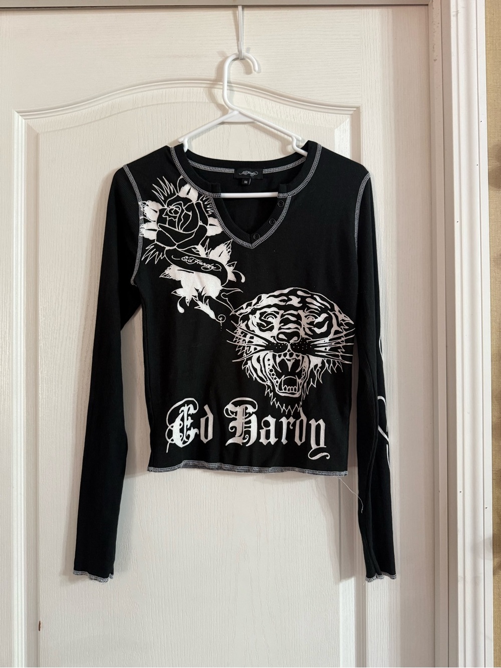 Ed Hardy Tiger Rose Black Thermal Long Sleeve Notched T-Shirt Black M. MY-70